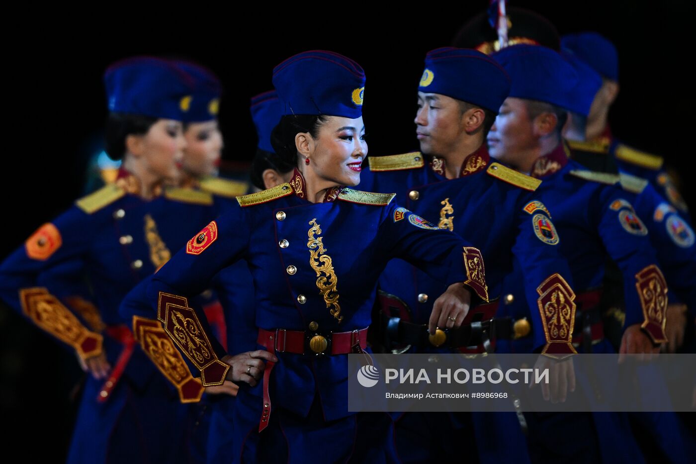 Церемония открытия Международного военно-музыкального фестиваля "Спасская башня"