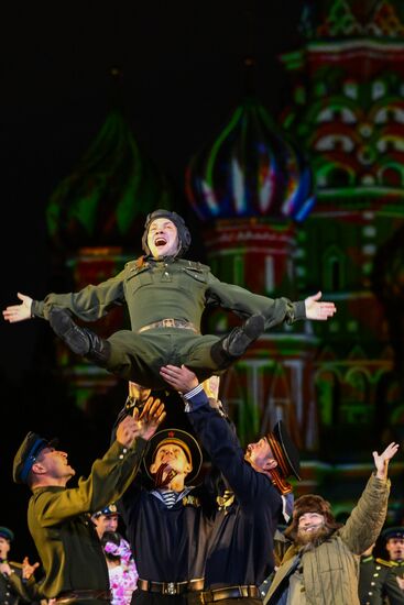 Церемония открытия Международного военно-музыкального фестиваля "Спасская башня"