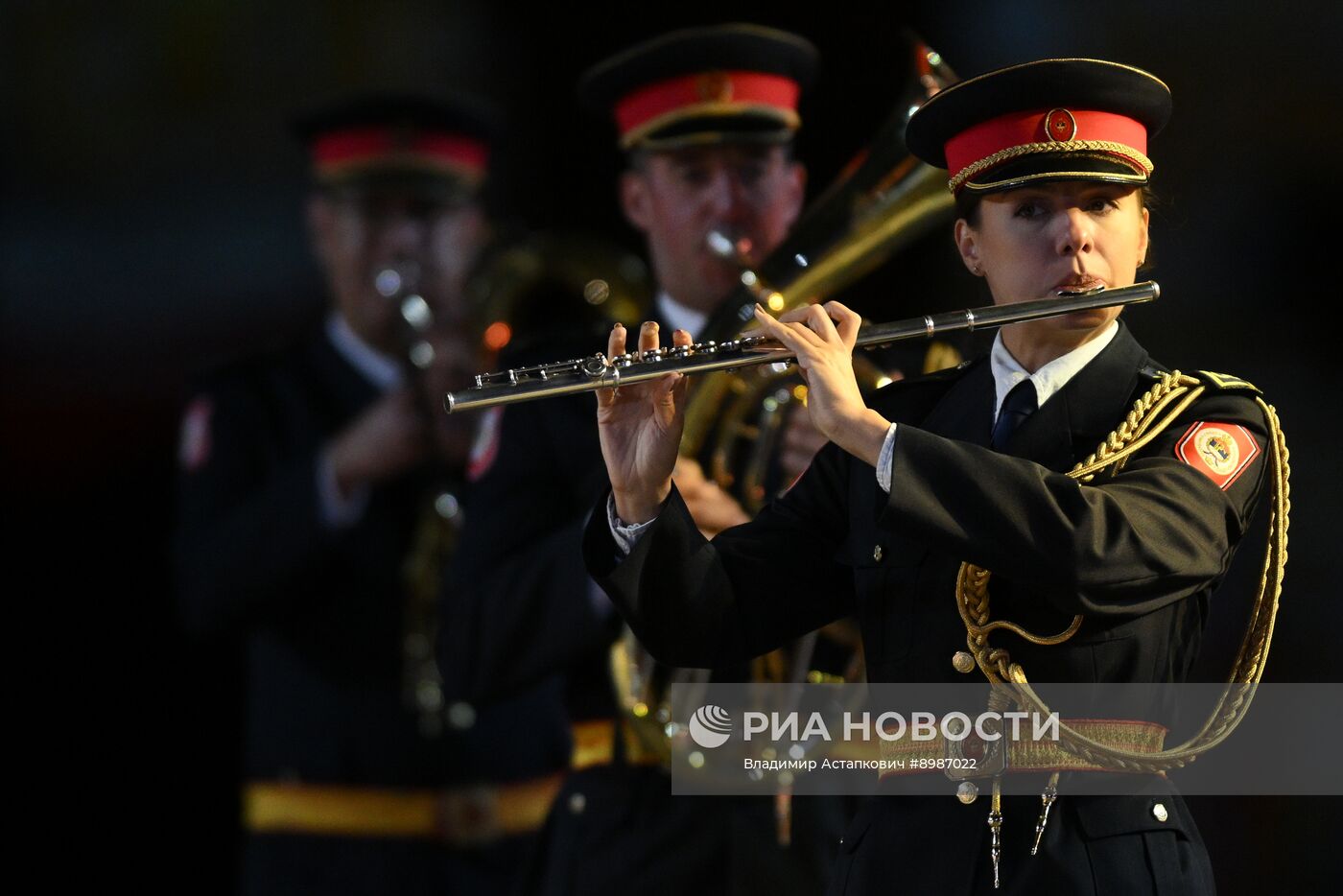 Церемония открытия Международного военно-музыкального фестиваля "Спасская башня"