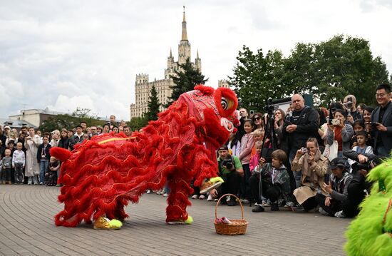 Празднование дня рождения панды Катюши 