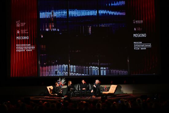 Церемония открытия Московской международной недели кино