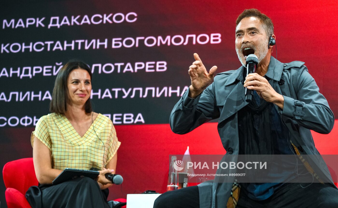 Встречи и автограф-сессии с артистами и режиссёрами в рамках Московской международной недели кино