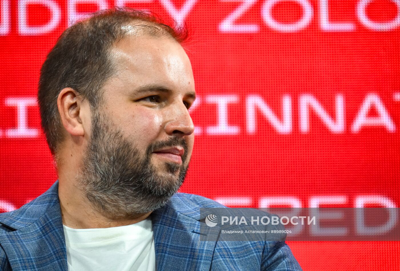 Встречи и автограф-сессии с артистами и режиссёрами в рамках Московской международной недели кино