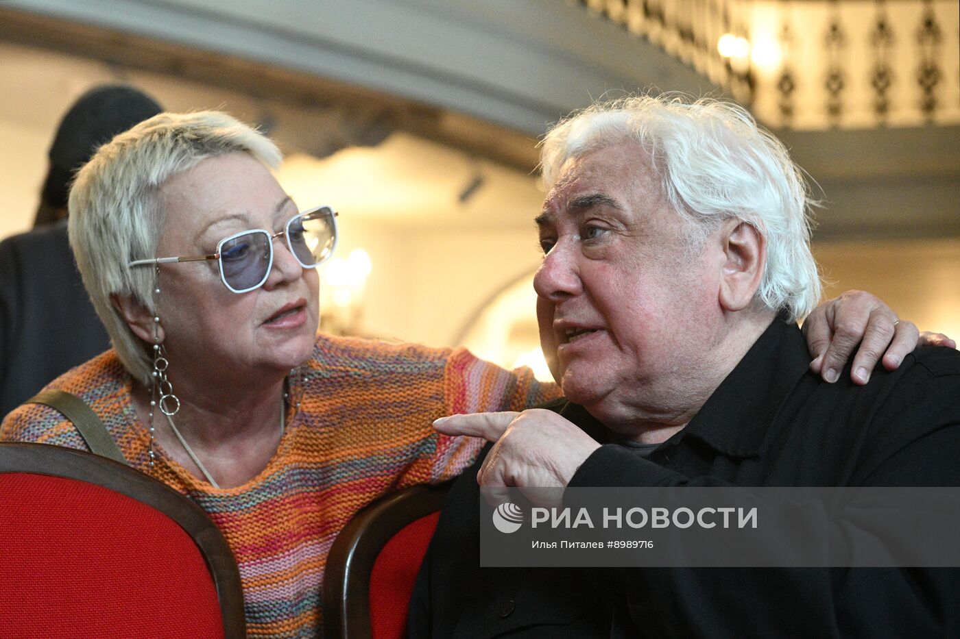 Сбор труппы театра Маяковского
