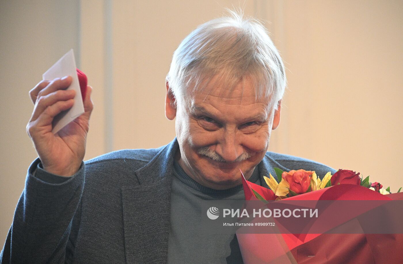 Сбор труппы театра Маяковского