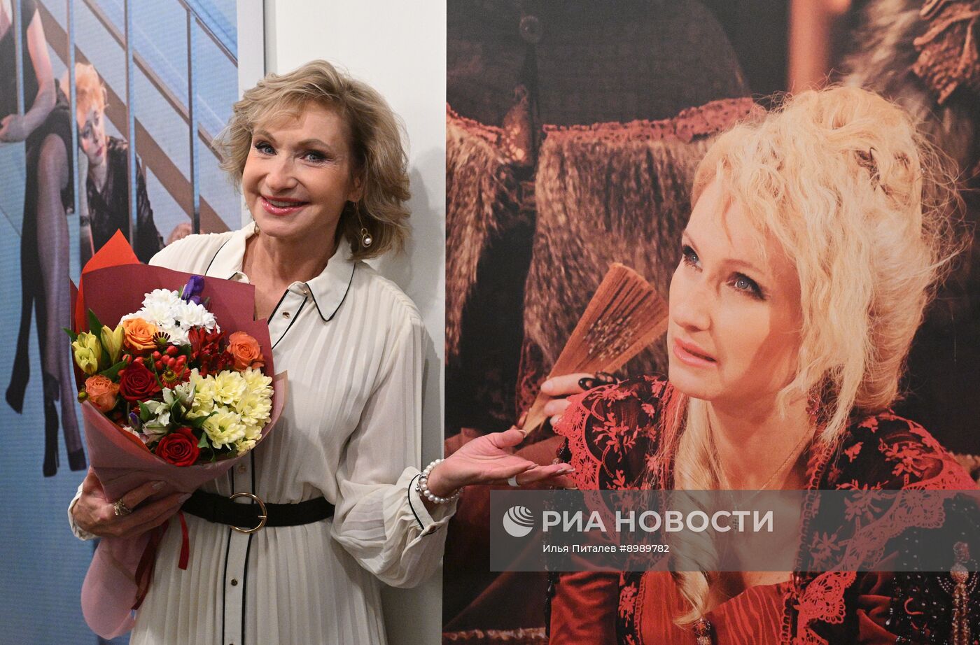 Сбор труппы театра Маяковского