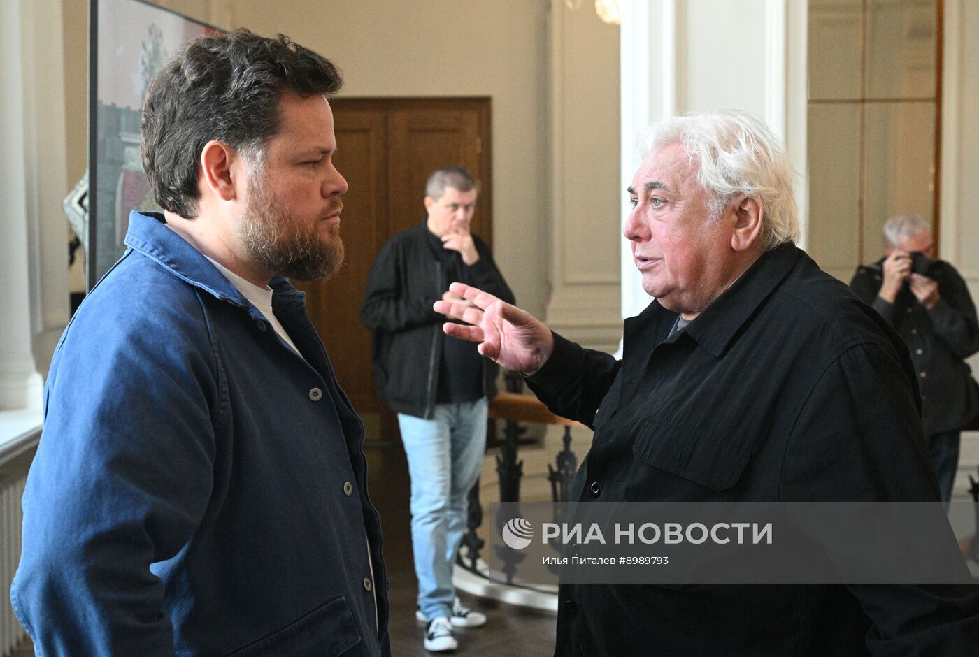 Сбор труппы театра Маяковского