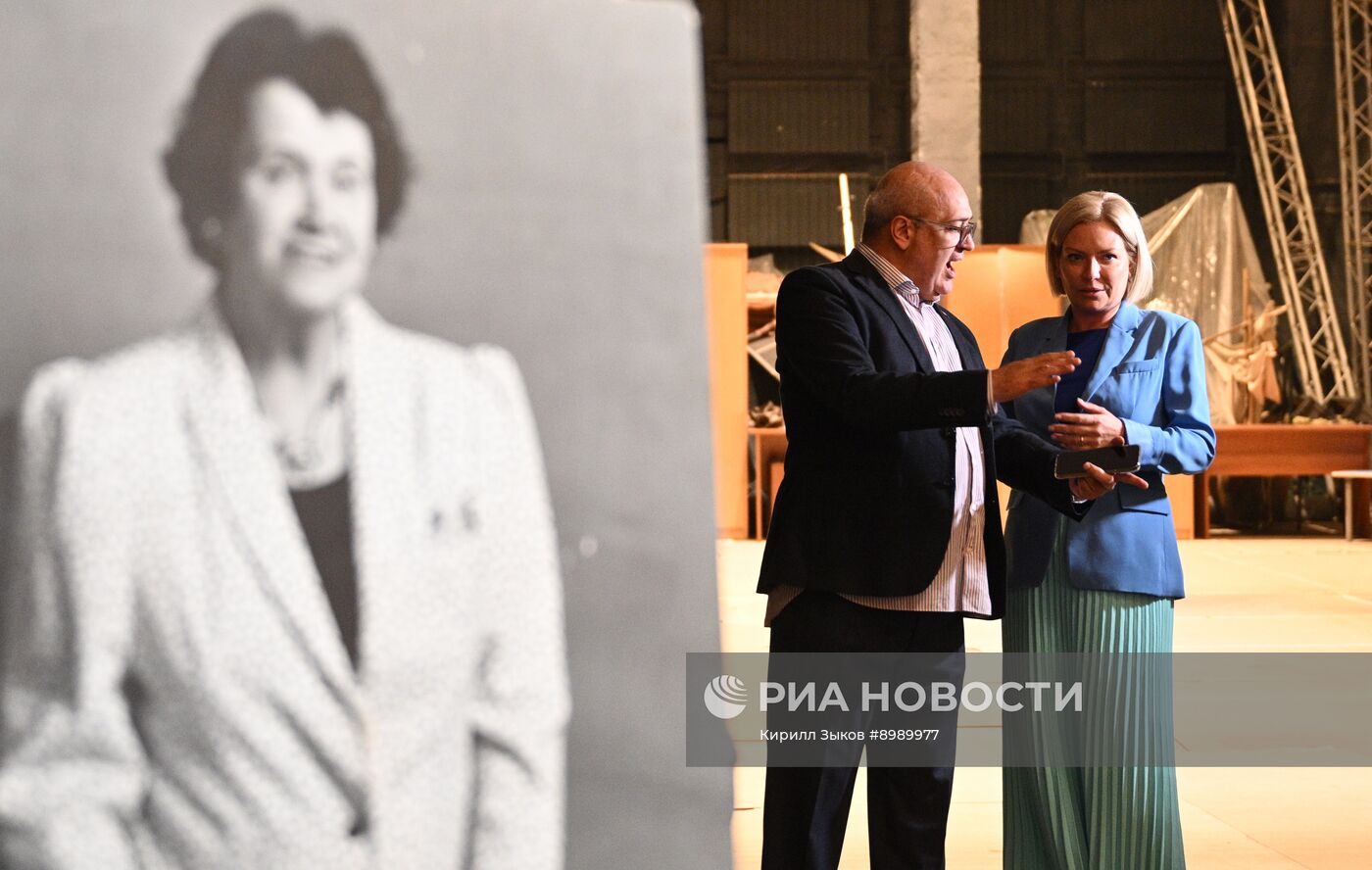 Завершение реконструкции и сбор труппы театра им. Наталии Сац