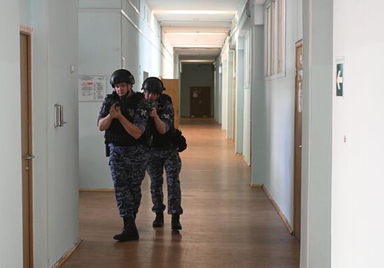 Антитеррористические учения в образовательных заведениях