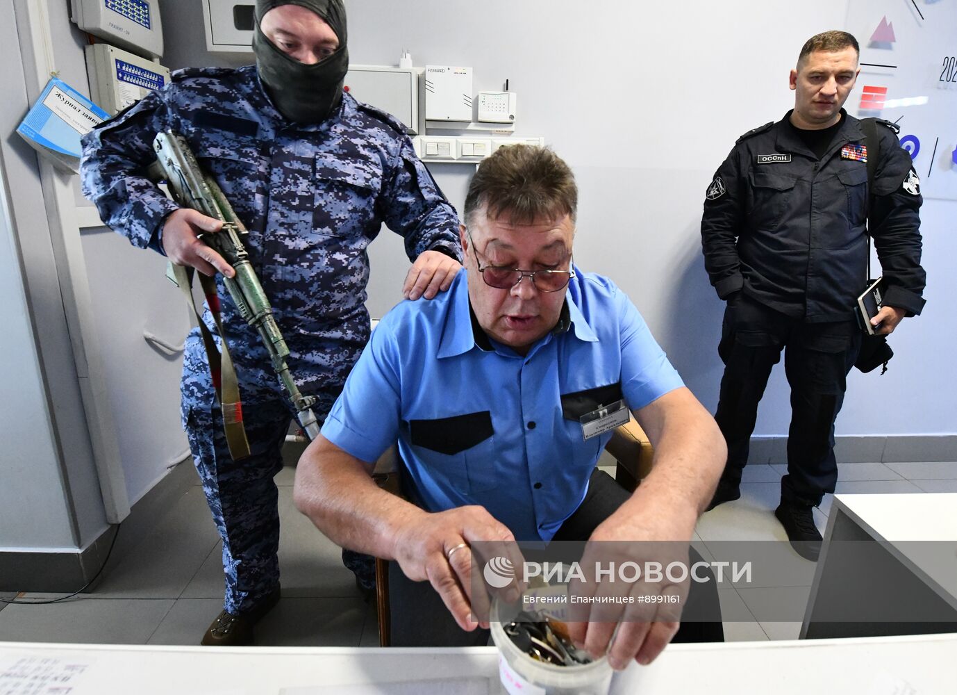 Антитеррористические учения в образовательных заведениях в России