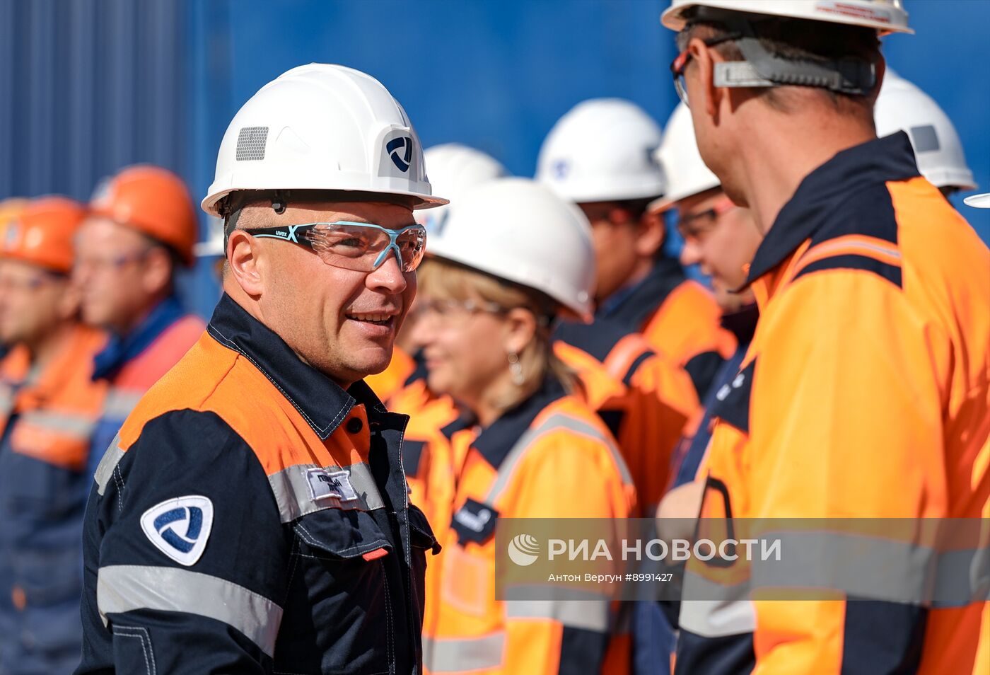 Работа Яковлевского горно-обогатительного комбината в Белгородской области