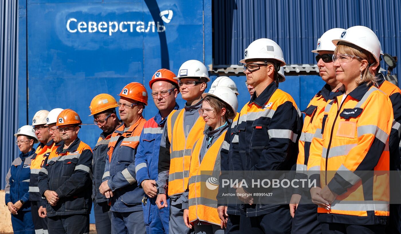 Работа Яковлевского горно-обогатительного комбината в Белгородской области