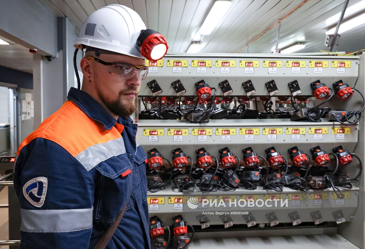 Работа Яковлевского горно-обогатительного комбината в Белгородской области