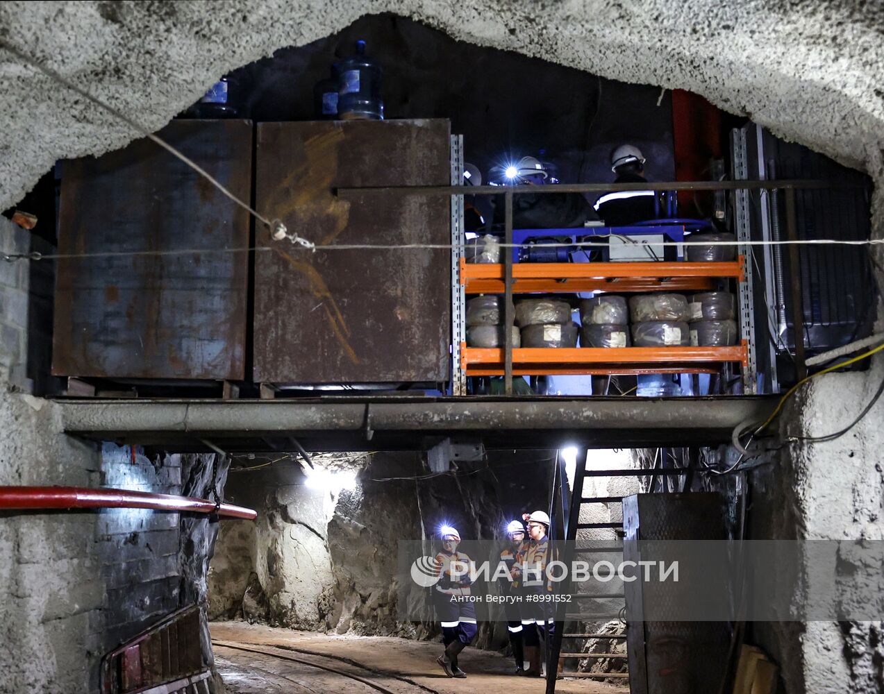 Работа Яковлевского горно-обогатительного комбината в Белгородской области