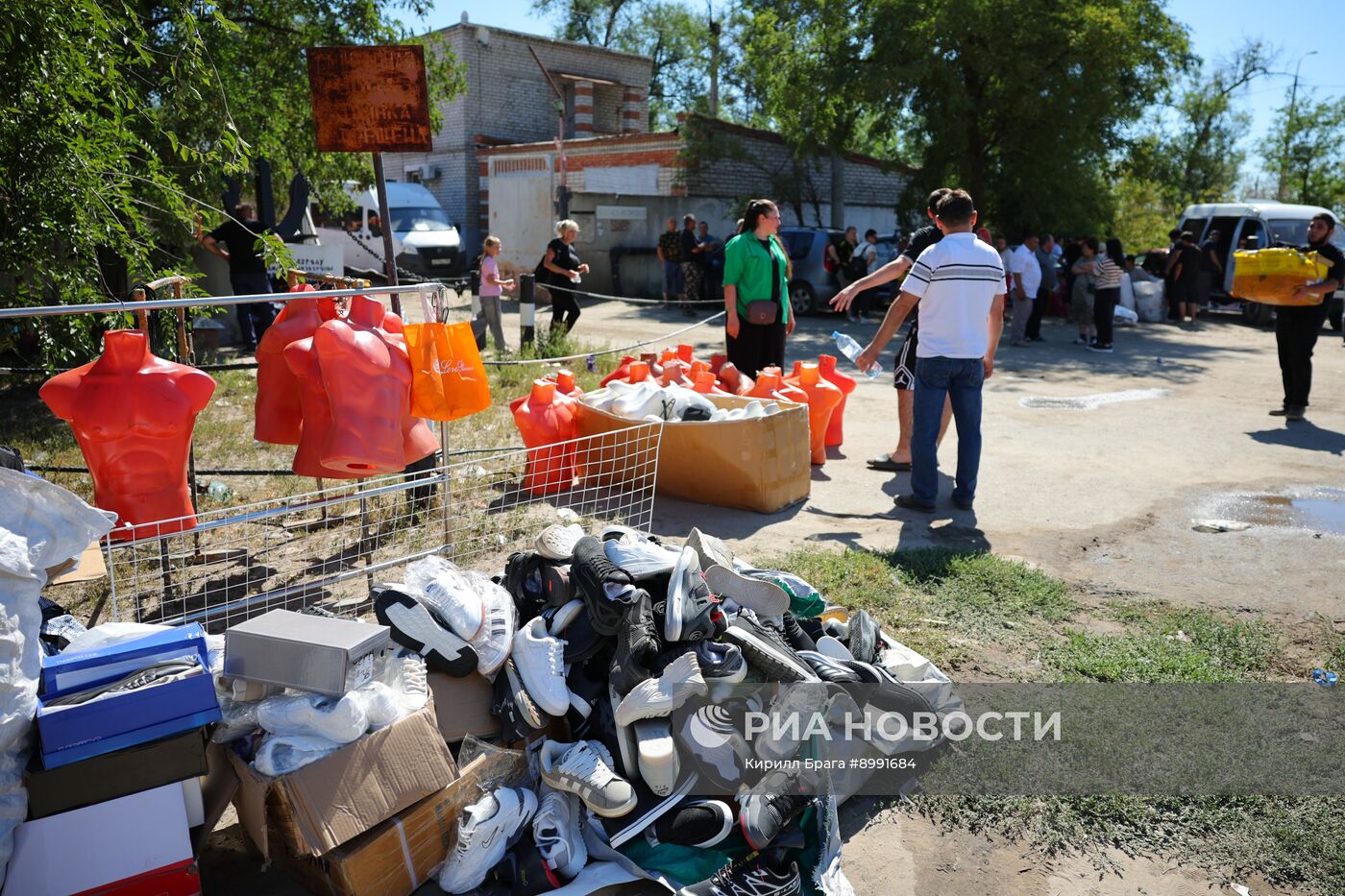 Пожар на рынке в Волгограде