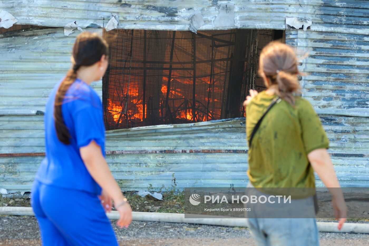 Пожар на рынке в Волгограде