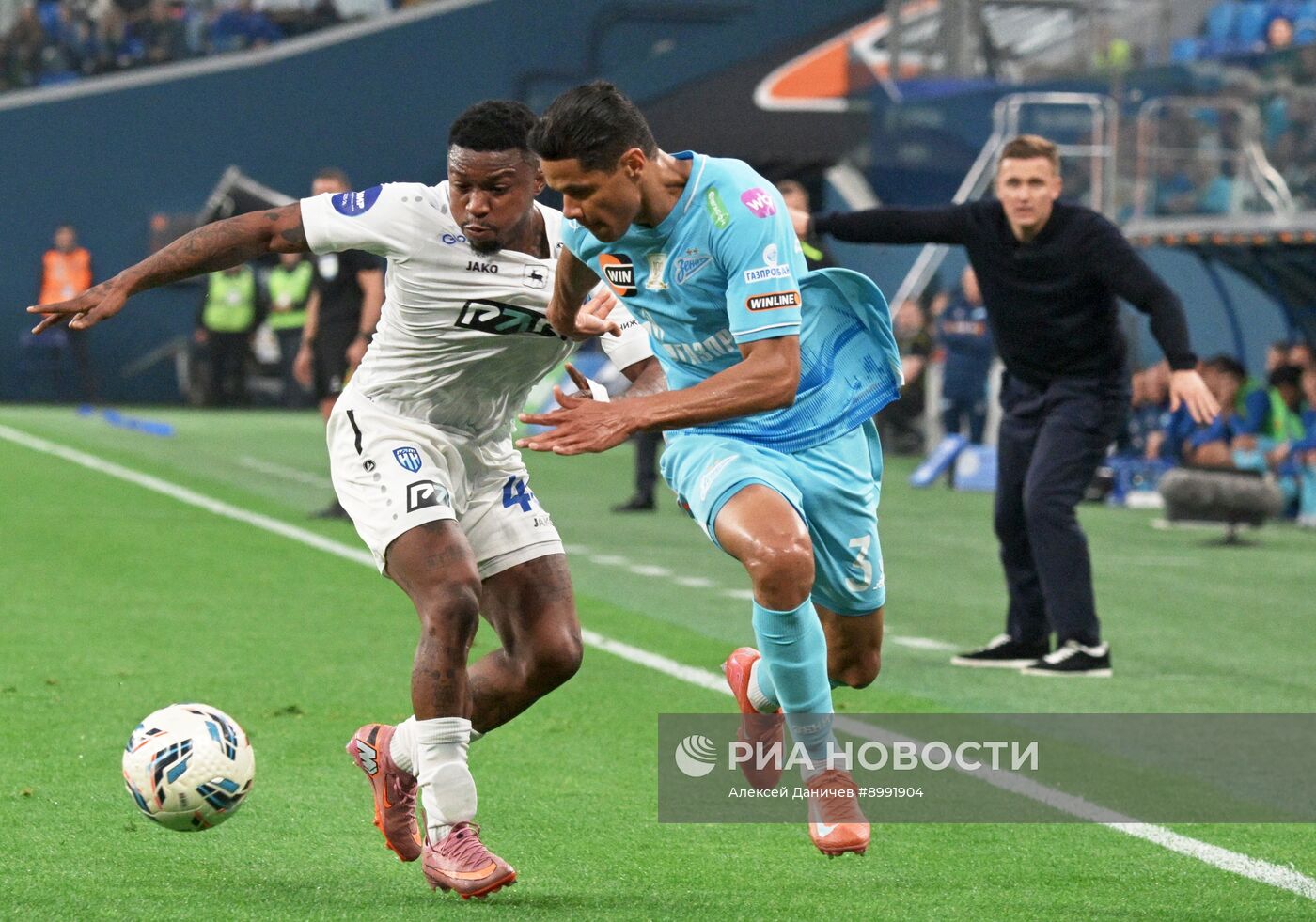 Футбол. РПЛ. "Зенит" (Санкт-Петербург) - "Пари НН" (Нижний Новгород)