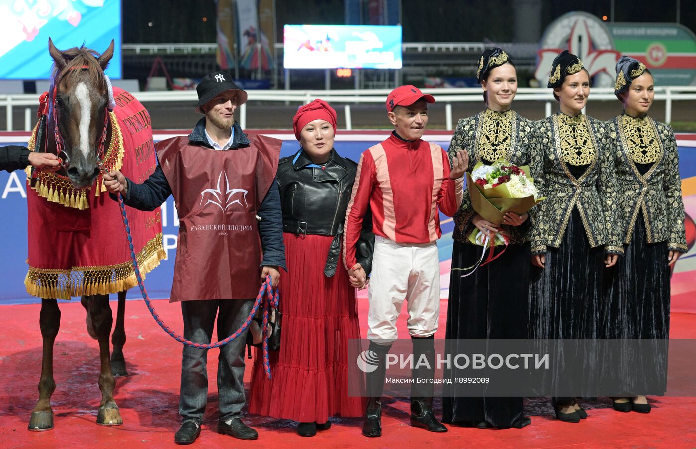 Cкачки на приз президента РФ на Казанском ипподроме