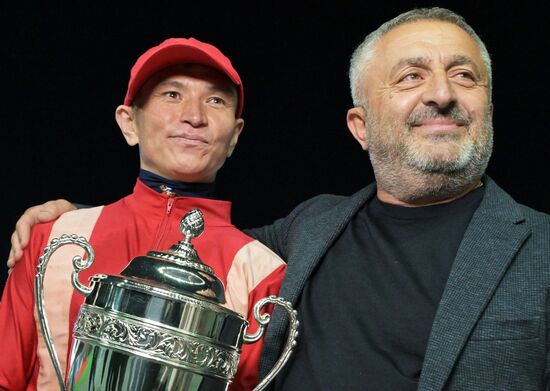 Cкачки на приз президента РФ на Казанском ипподроме