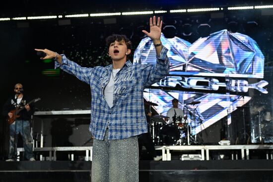 Фестиваль "Лето "Вокруг света". Новое поколение" в Омске