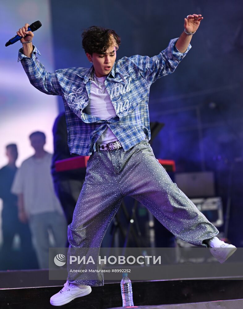 Фестиваль "Лето "Вокруг света". Новое поколение" в Омске