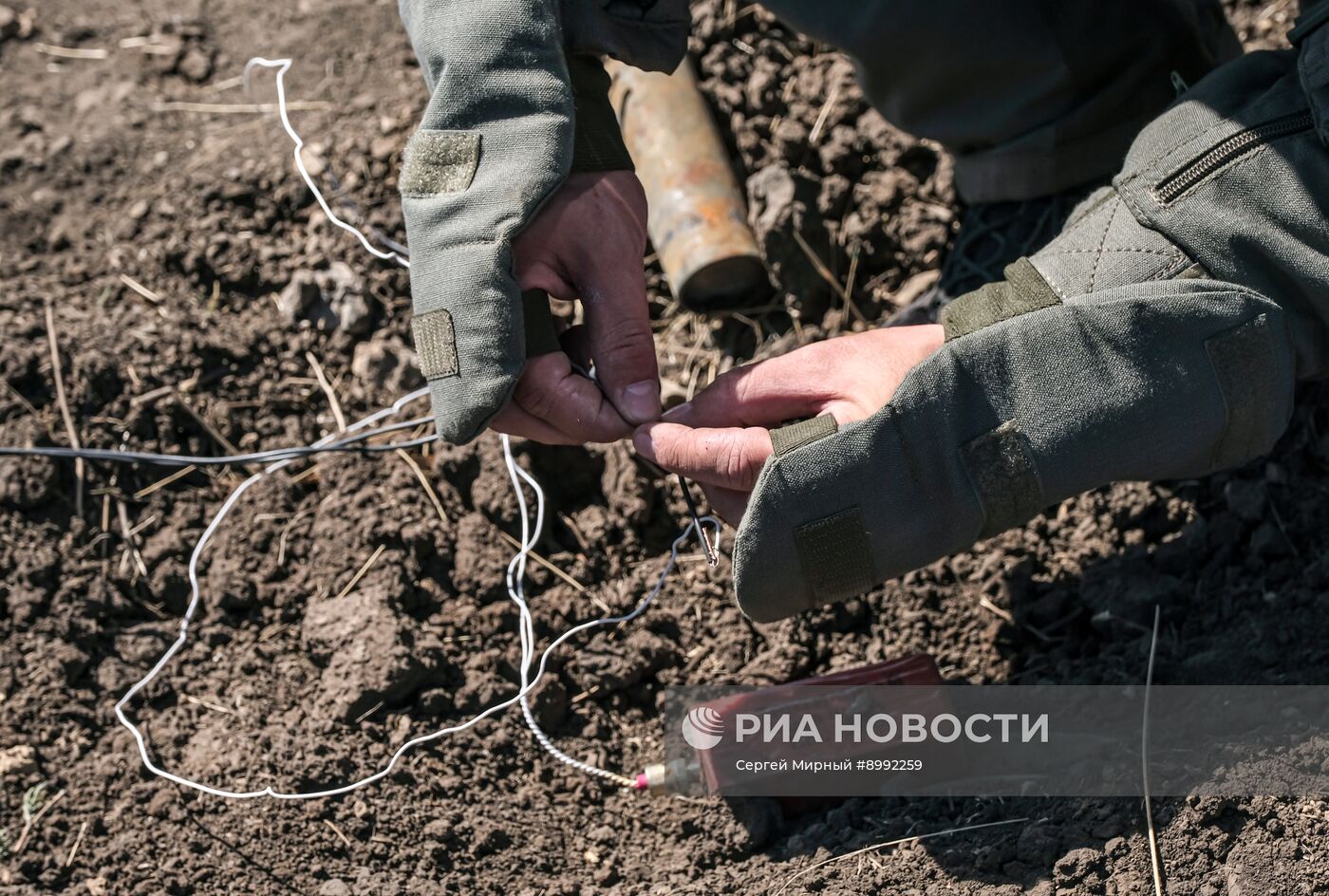 Подготовка саперов группировки войск "Днепр" в Запорожской области