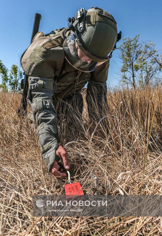 Подготовка саперов группировки войск "Днепр" в Запорожской области