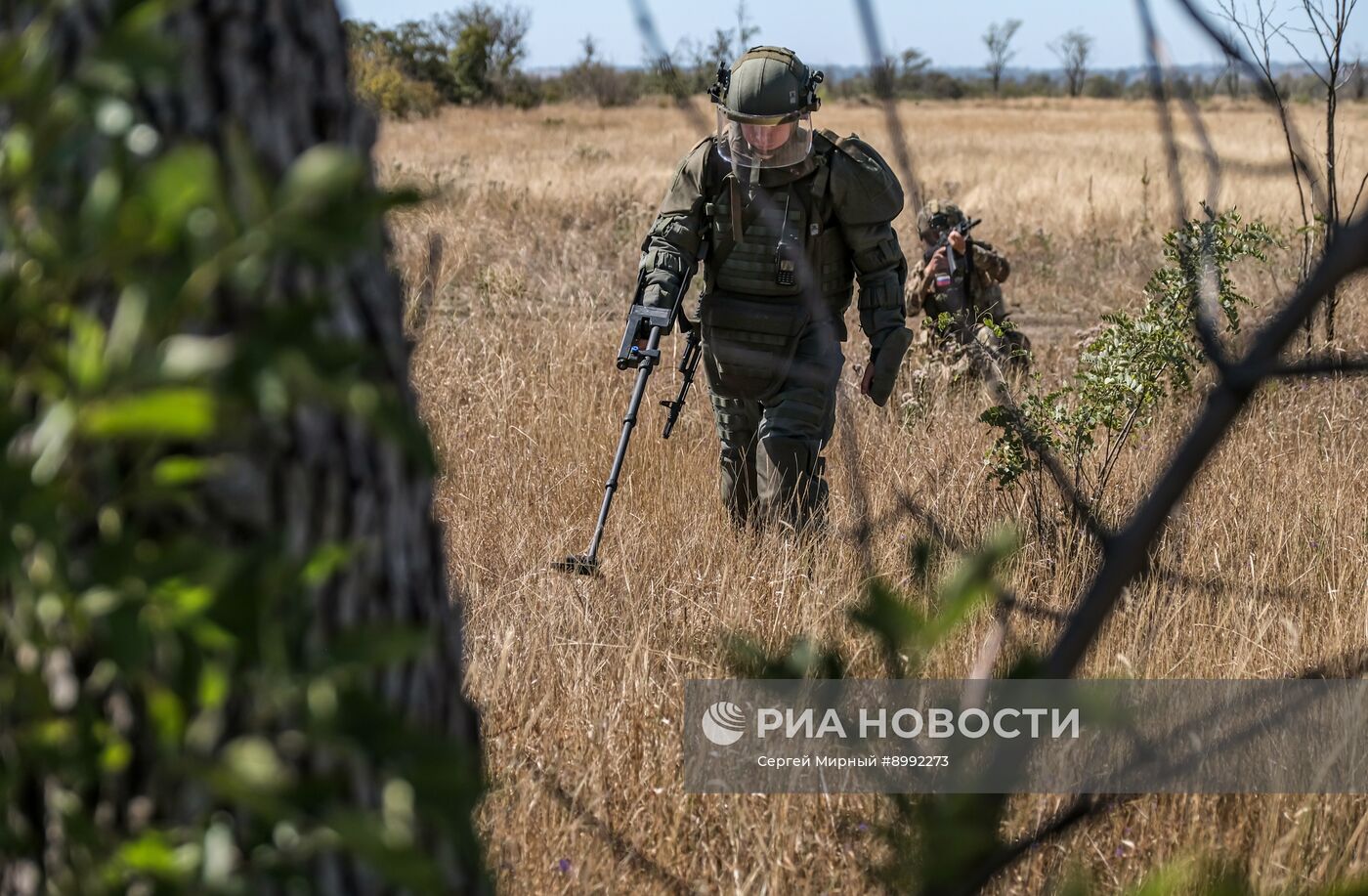 Подготовка саперов группировки войск "Днепр" в Запорожской области