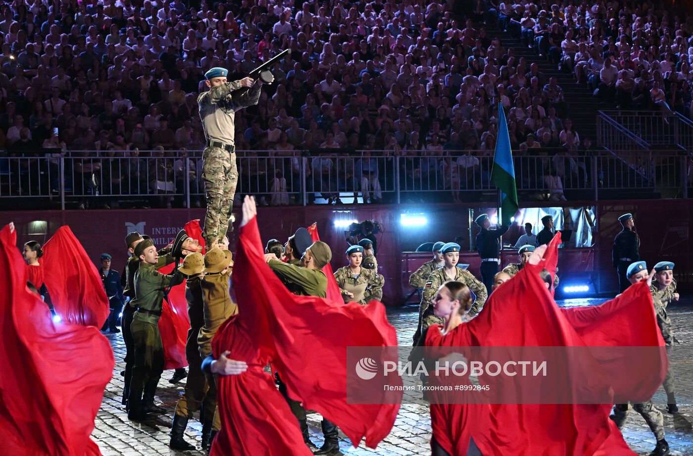 Церемония закрытия фестиваля "Спасская башня"