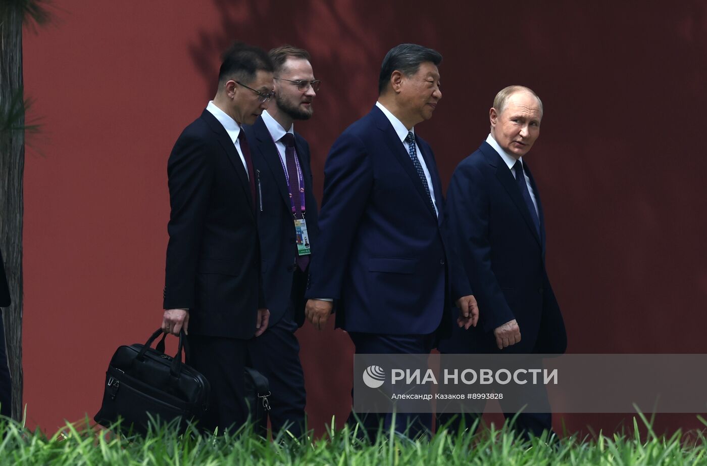 Официальный визит президента Владимира Путина в Китай