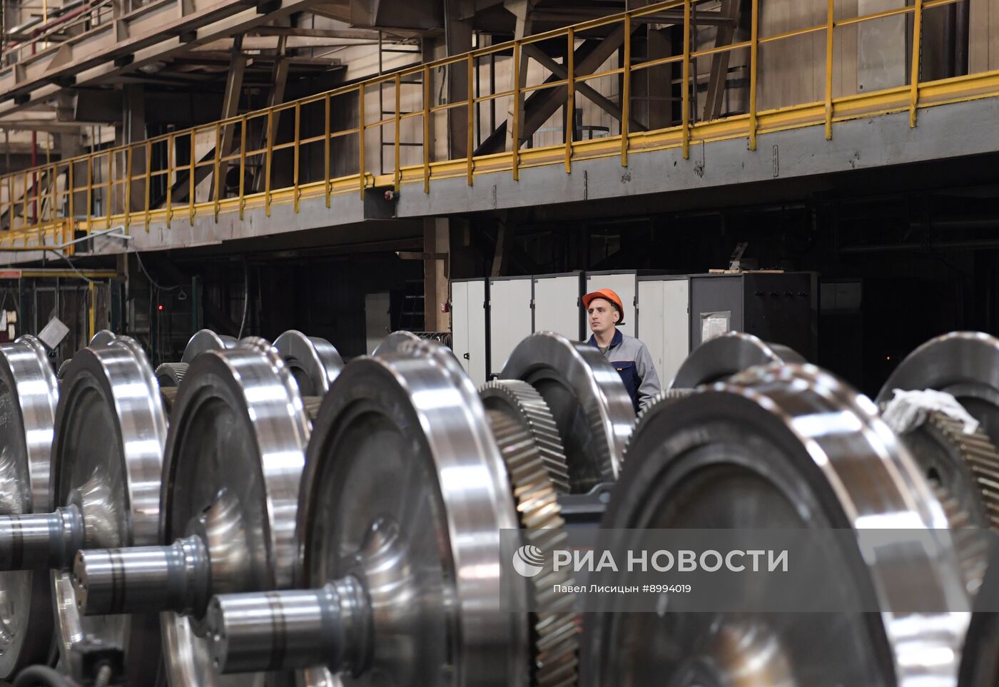 Сварка первого поезда для ВСМ началась на заводе "Уральские локомотивы"