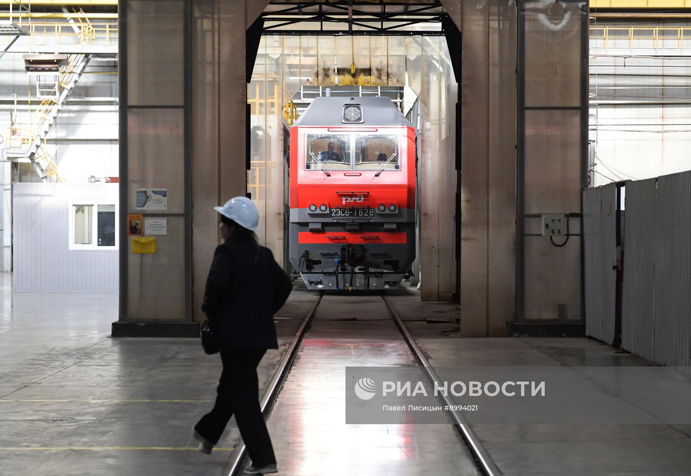 Сварка первого поезда для ВСМ началась на заводе "Уральские локомотивы"