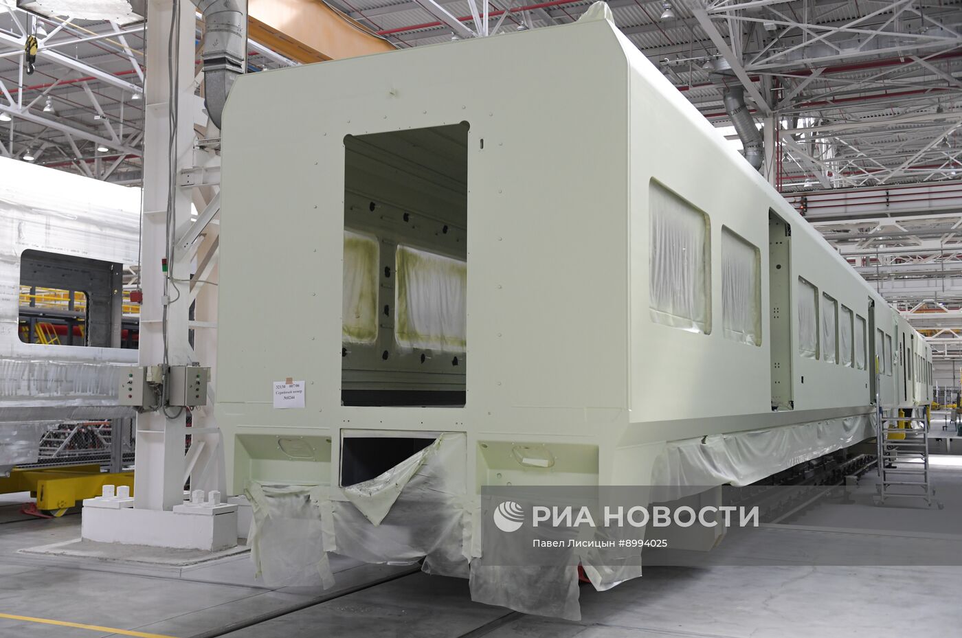 Сварка первого поезда для ВСМ началась на заводе "Уральские локомотивы"