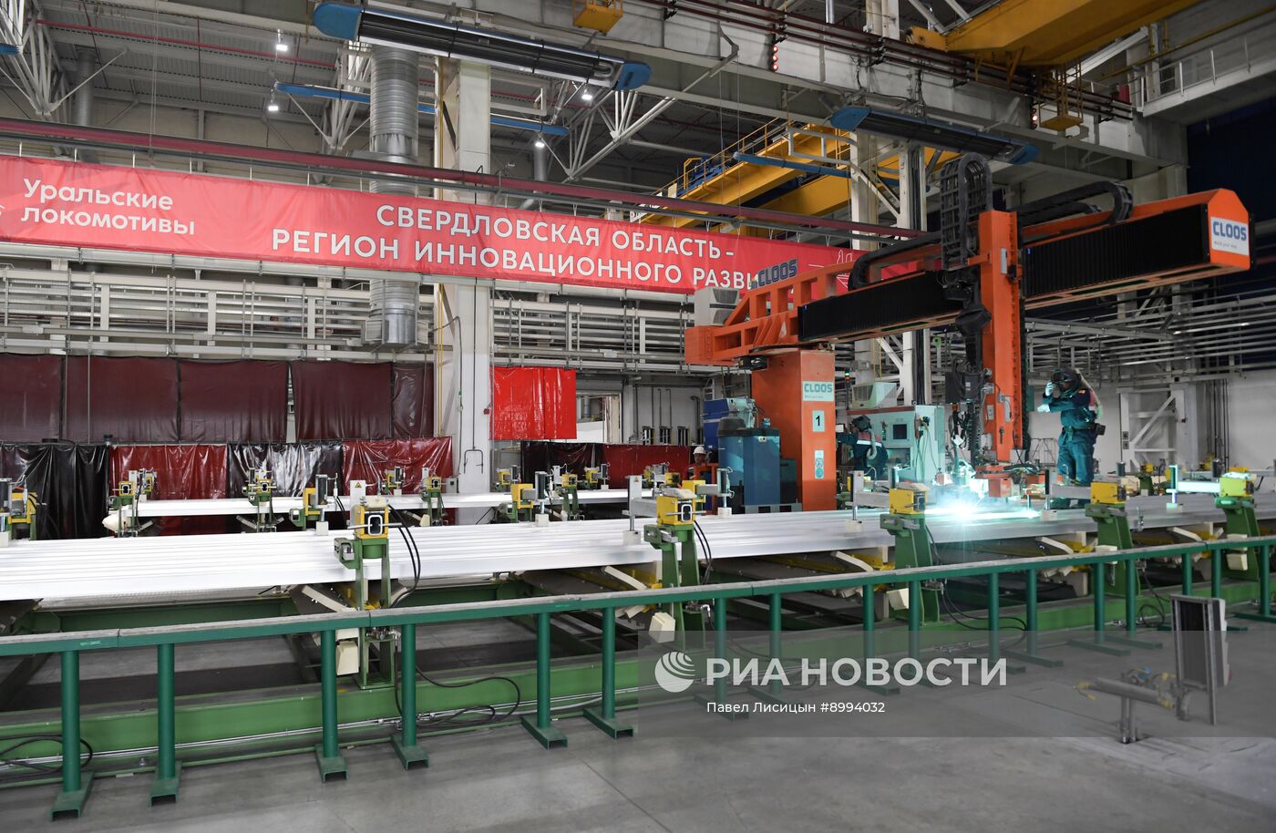 Сварка первого поезда для ВСМ началась на заводе "Уральские локомотивы"