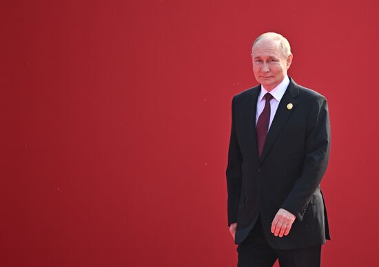 Главы иностранных делегаций перед парадом в Пекине
