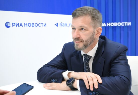 ВЭФ-2025. Стенды РИА Новости и радио Sputnik