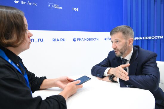 ВЭФ-2025. Стенды РИА Новости и радио Sputnik