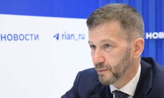 ВЭФ-2025. Стенды РИА Новости и радио Sputnik