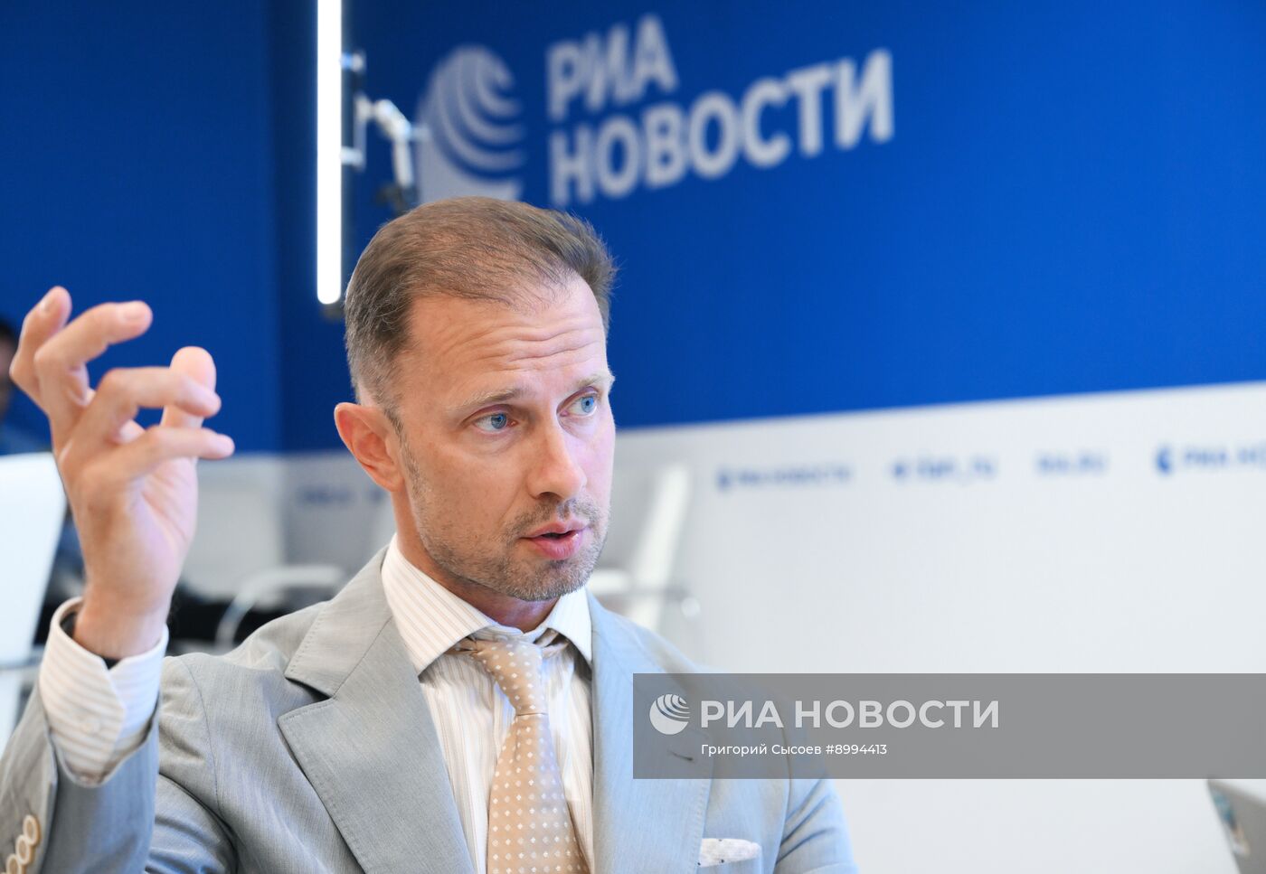 ВЭФ-2025. Стенды РИА Новости и радио Sputnik