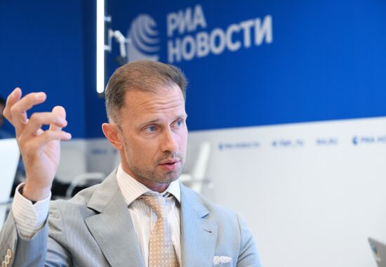 ВЭФ-2025. Стенды РИА Новости и радио Sputnik