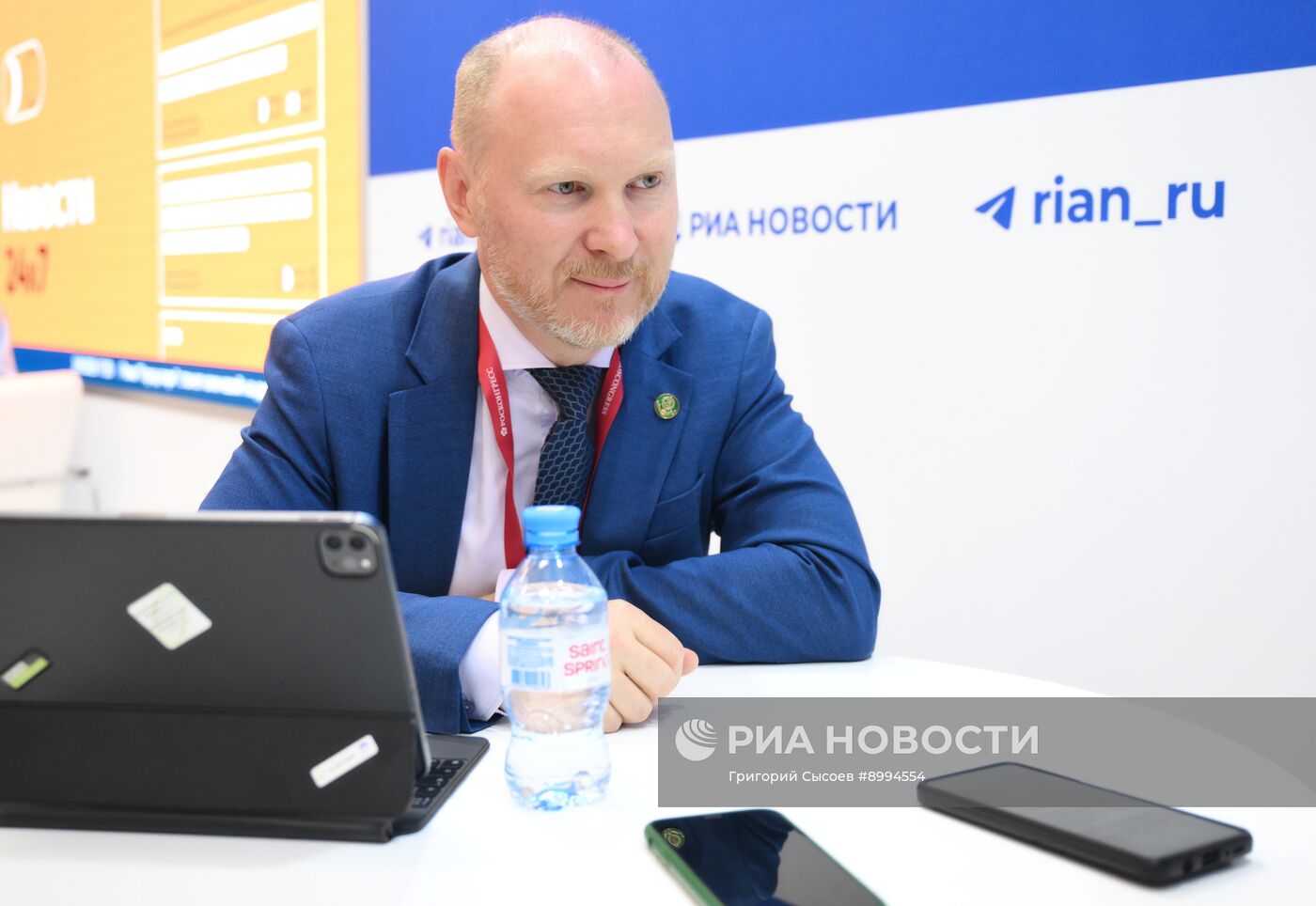 ВЭФ-2025. Стенды РИА Новости и радио Sputnik