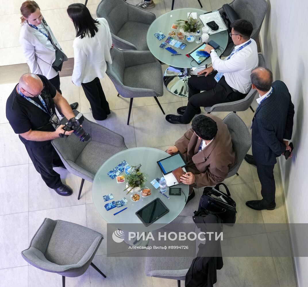 ВЭФ-2025. Работа форума