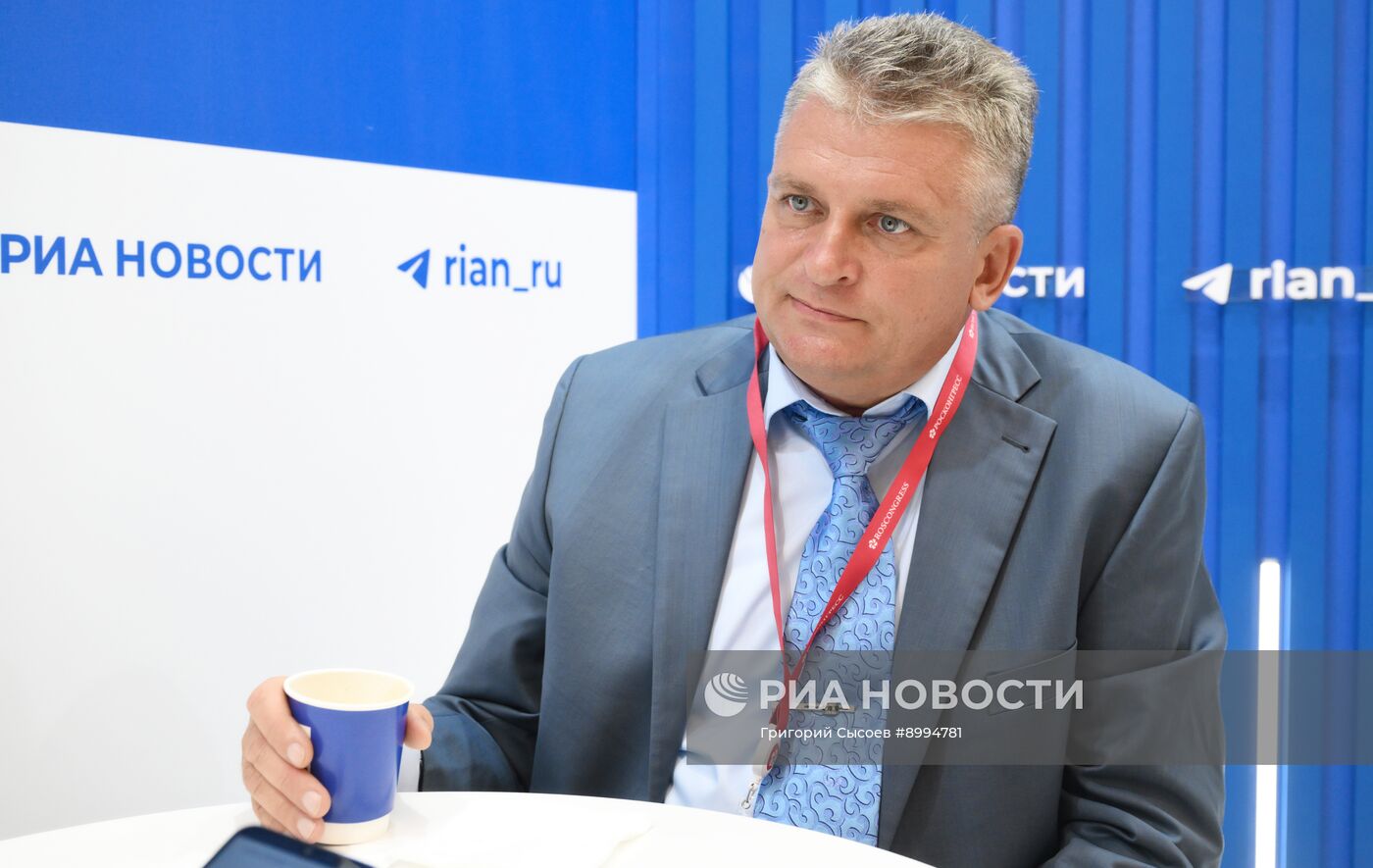 ВЭФ-2025. Стенды РИА Новости и радио Sputnik