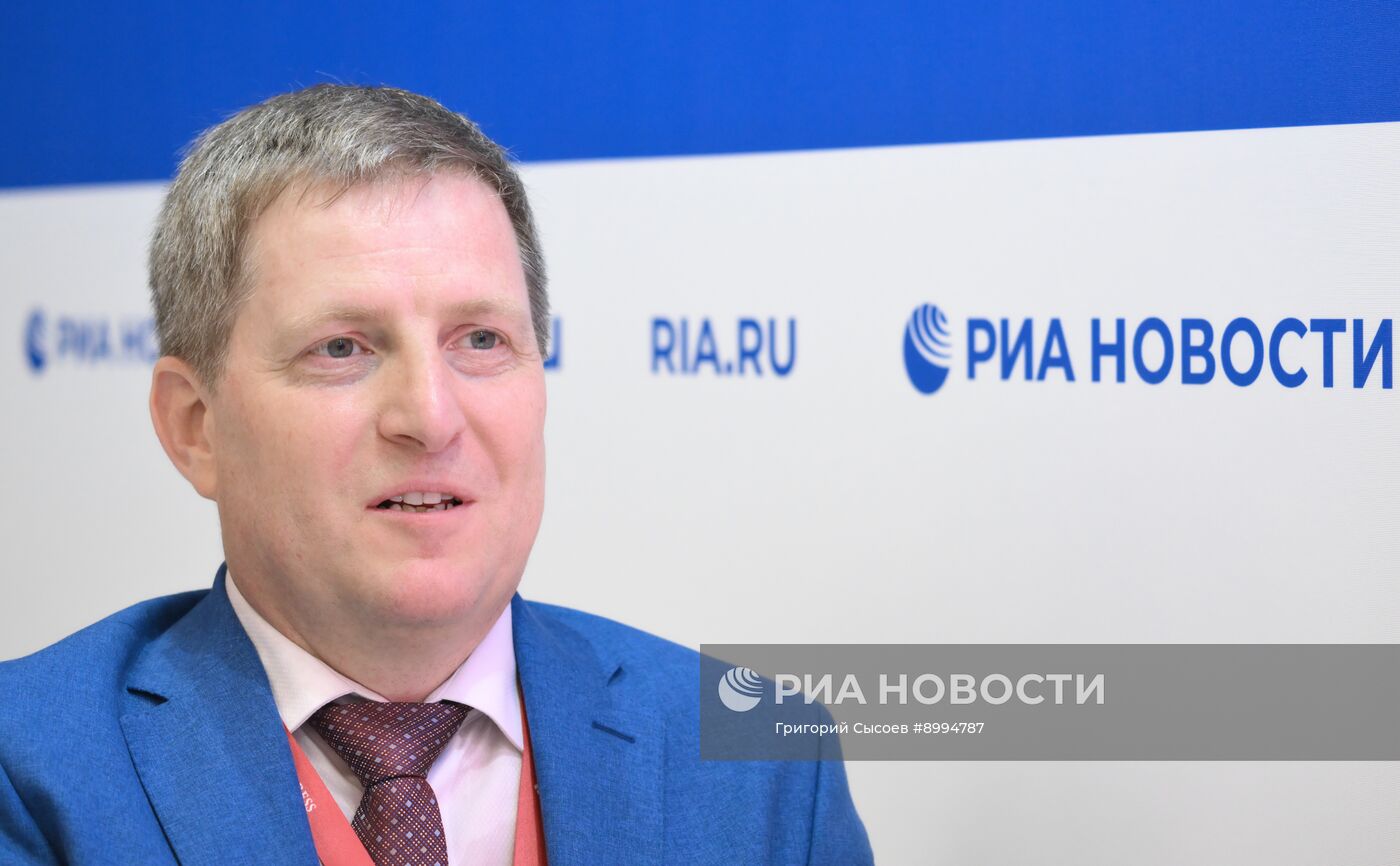 ВЭФ-2025. Стенды РИА Новости и радио Sputnik