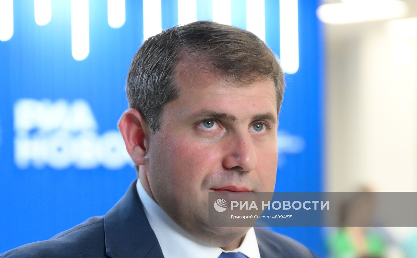 ВЭФ-2025. Стенды РИА Новости и радио Sputnik