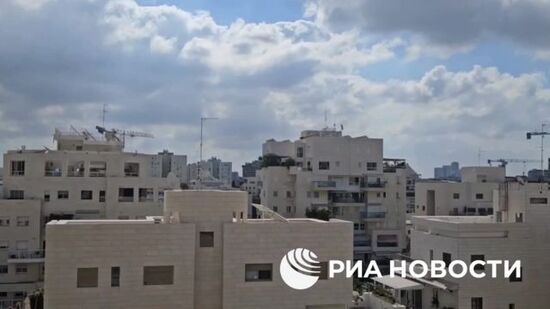 Сирены воздушной тревоги звучат в Тель-Авиве в связи с пуском ракеты из Йемена