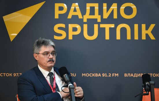 ВЭФ-2025. Стенды РИА Новости и радио Sputnik