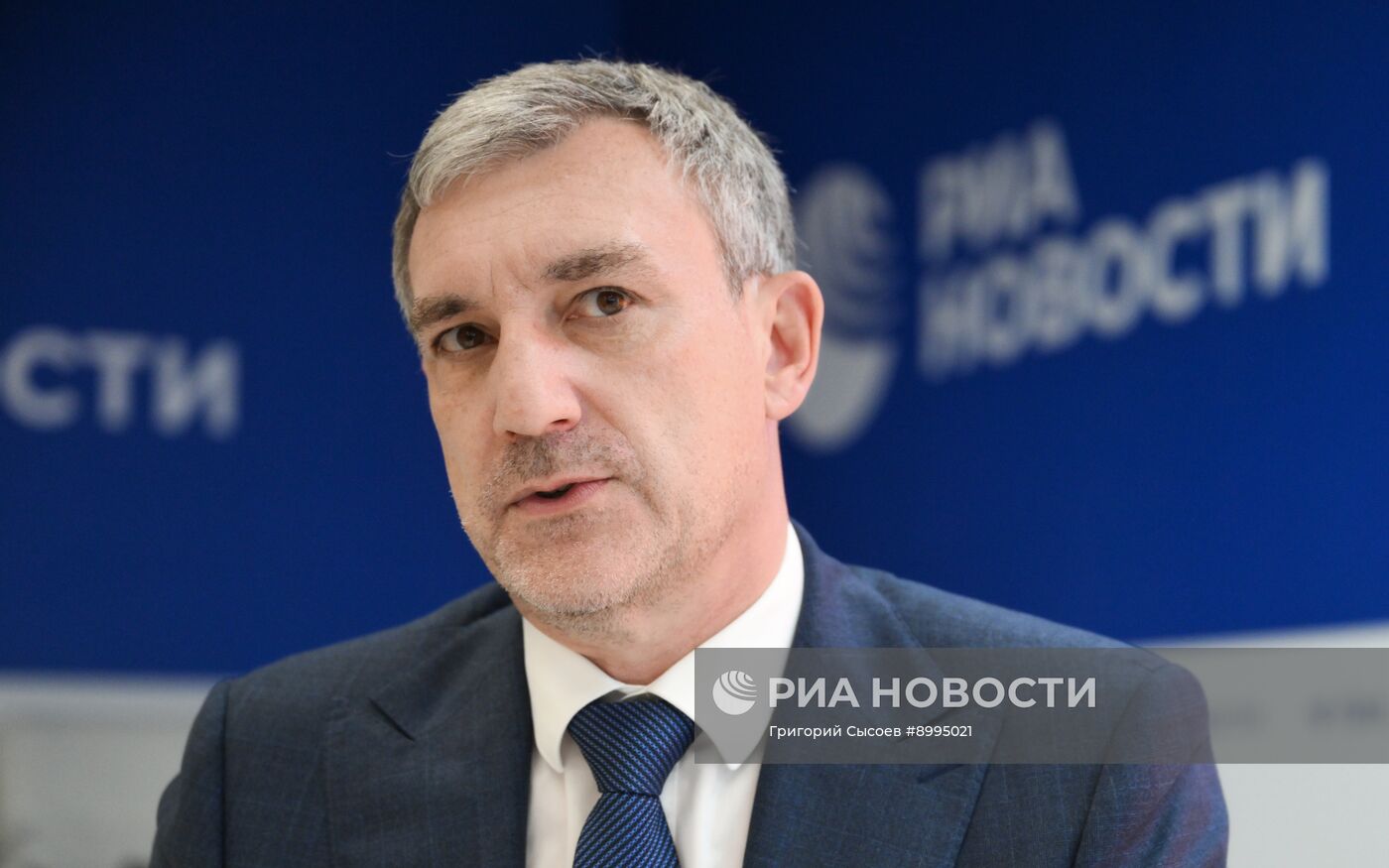 ВЭФ-2025. Стенды РИА Новости и радио Sputnik