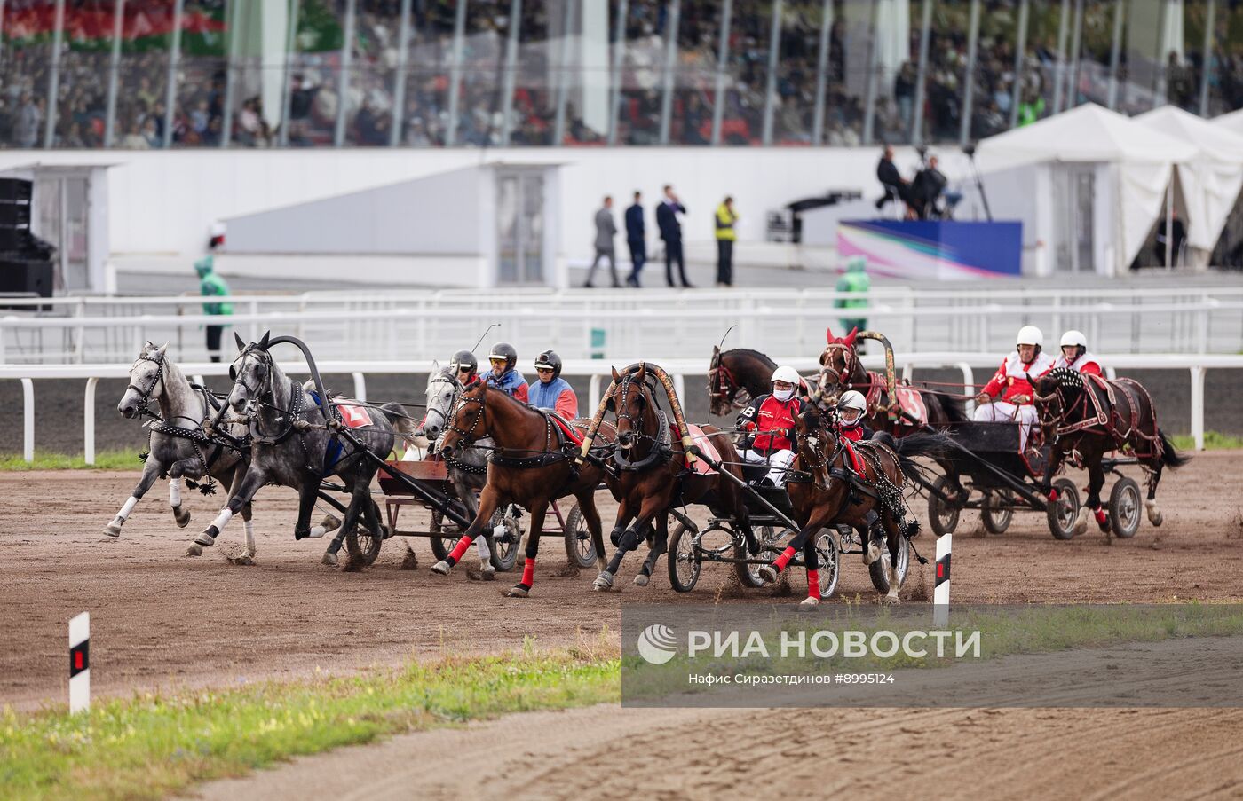 Cкачки на приз президента РФ на Казанском ипподроме