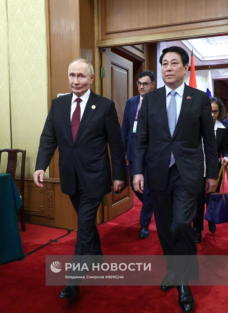 Официальный визит президента Владимира Путина в Китай